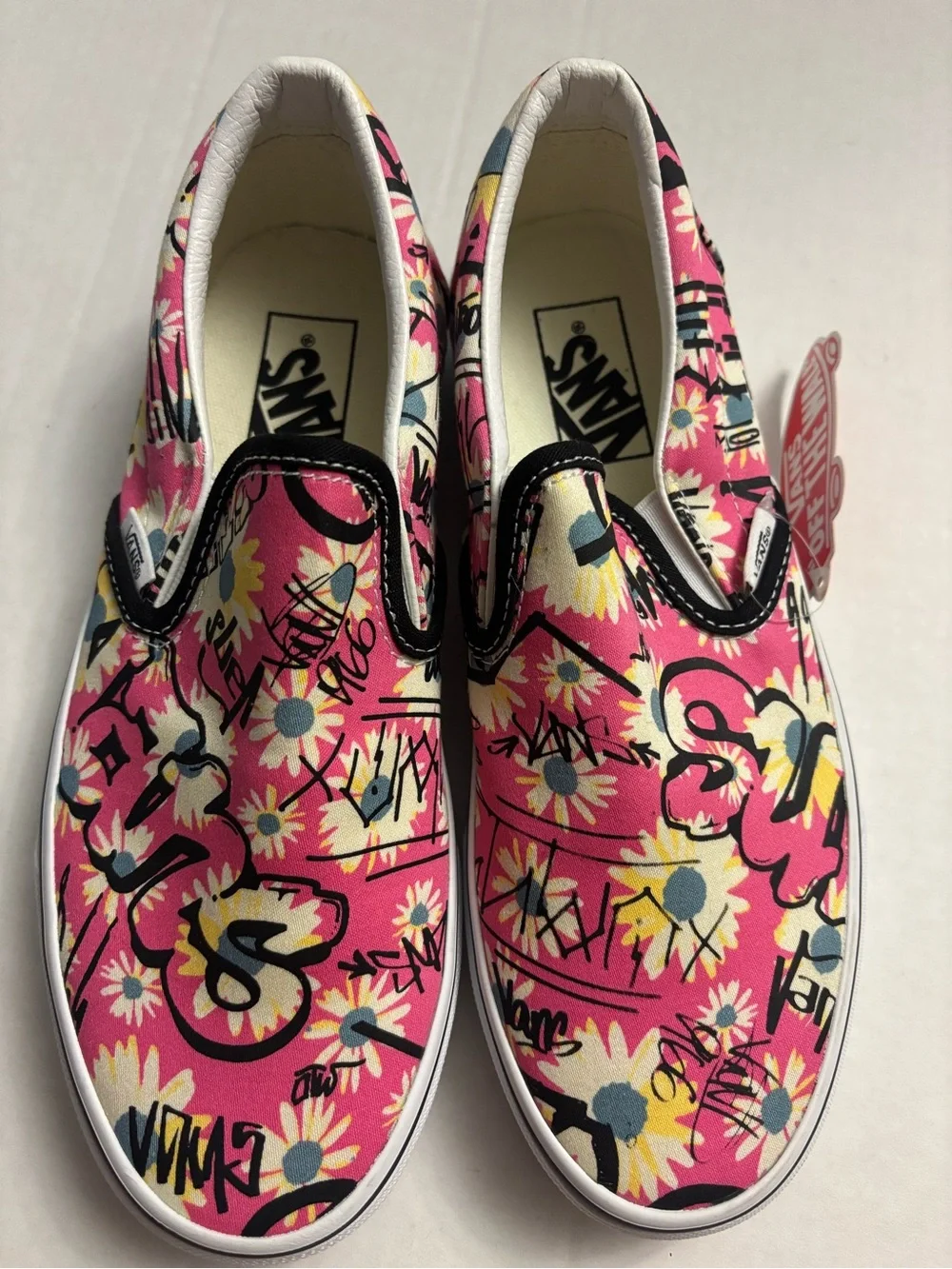 New! Vans off the wall slip on canvas shoes pink graffiti size M6.5/W8